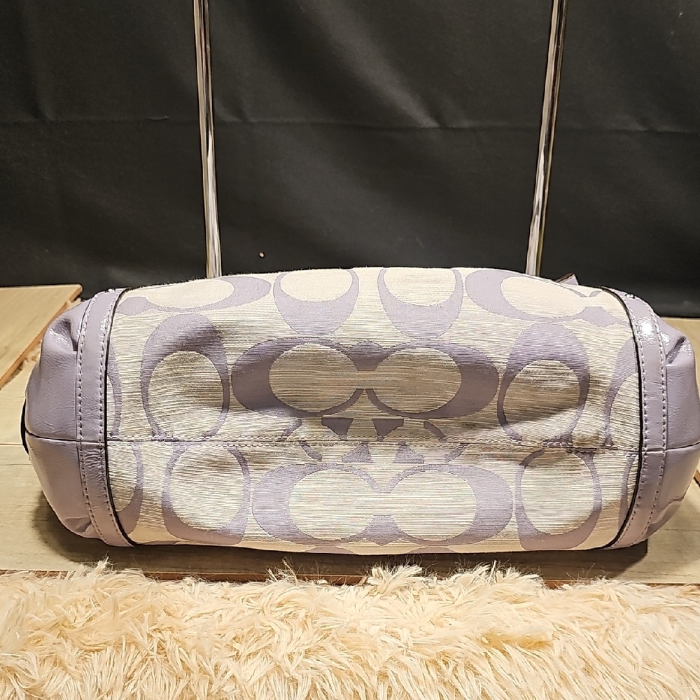 Coach Lavender and Beige Shoulder Bag - Picture 7 of 7